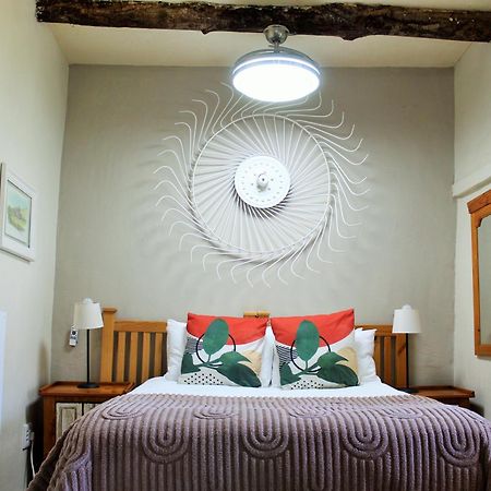 Blue Cow Barn - Boutique Farm Guest House Barrydale Exterior photo