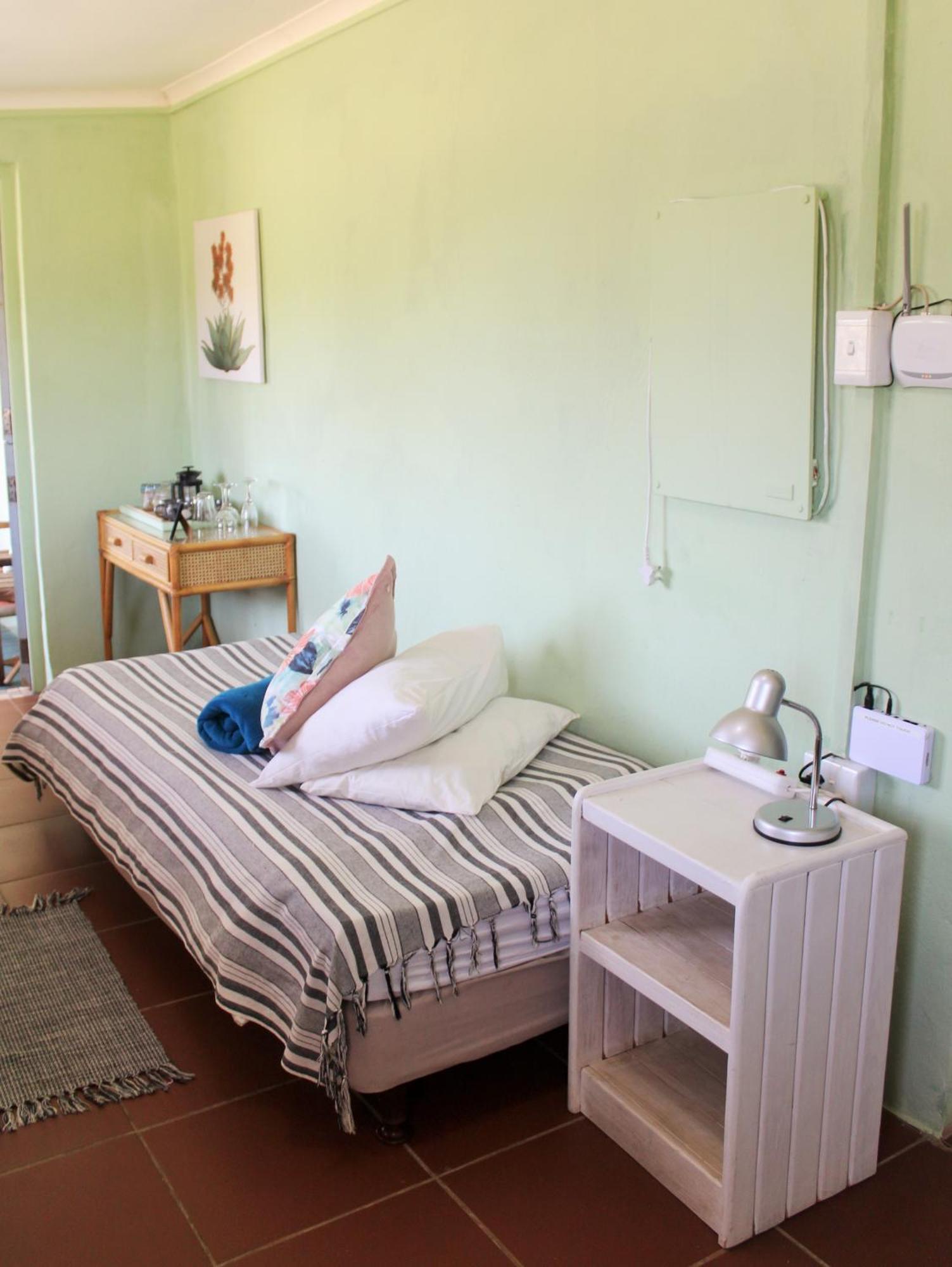 Blue Cow Barn - Boutique Farm Guest House Barrydale Exterior photo